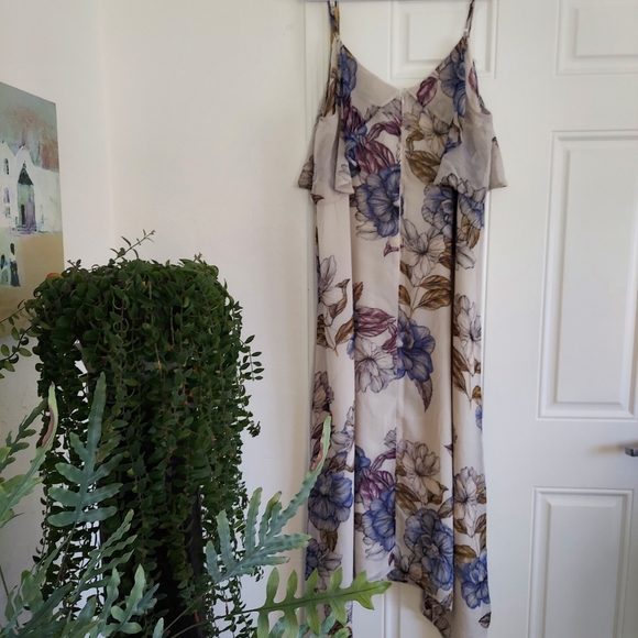 Standards & Practices Shift Dress - Picture 6 of 10